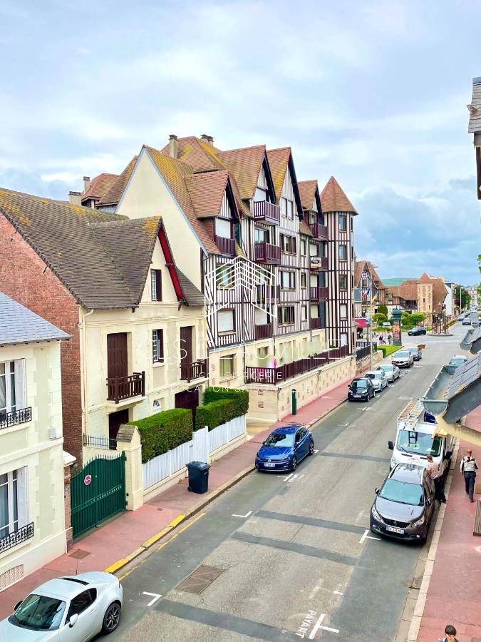 Appartement Coeur De Deauville Eksteriør bilde